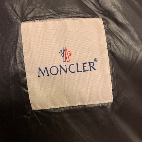 MONCLER DOUDOUNE LEGERE DOWN VEST - Picture 2 of 15